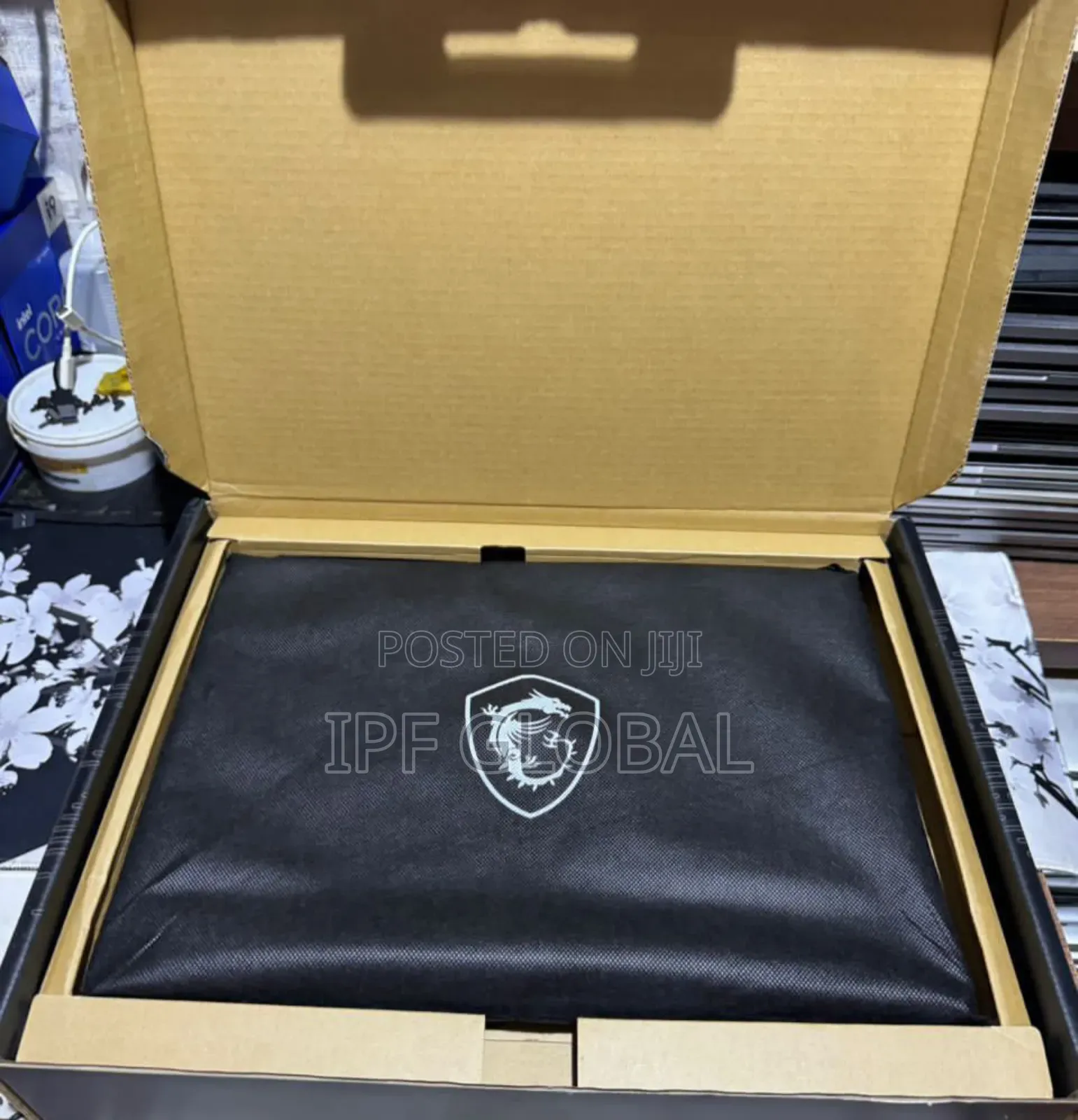 New Laptop MSI Stealth 17 Studio A13V 32GB Intel Core i9 SSD 1T