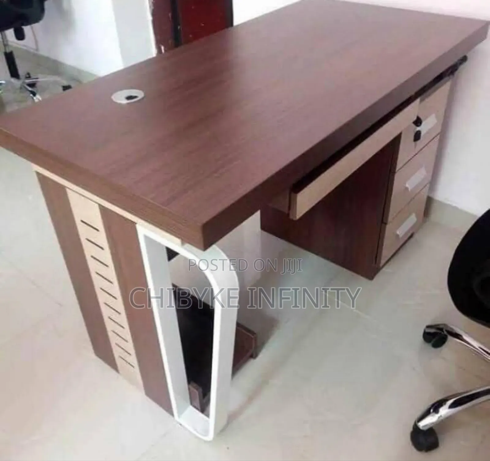 High Quality Imported Office Table Available To Pick Up