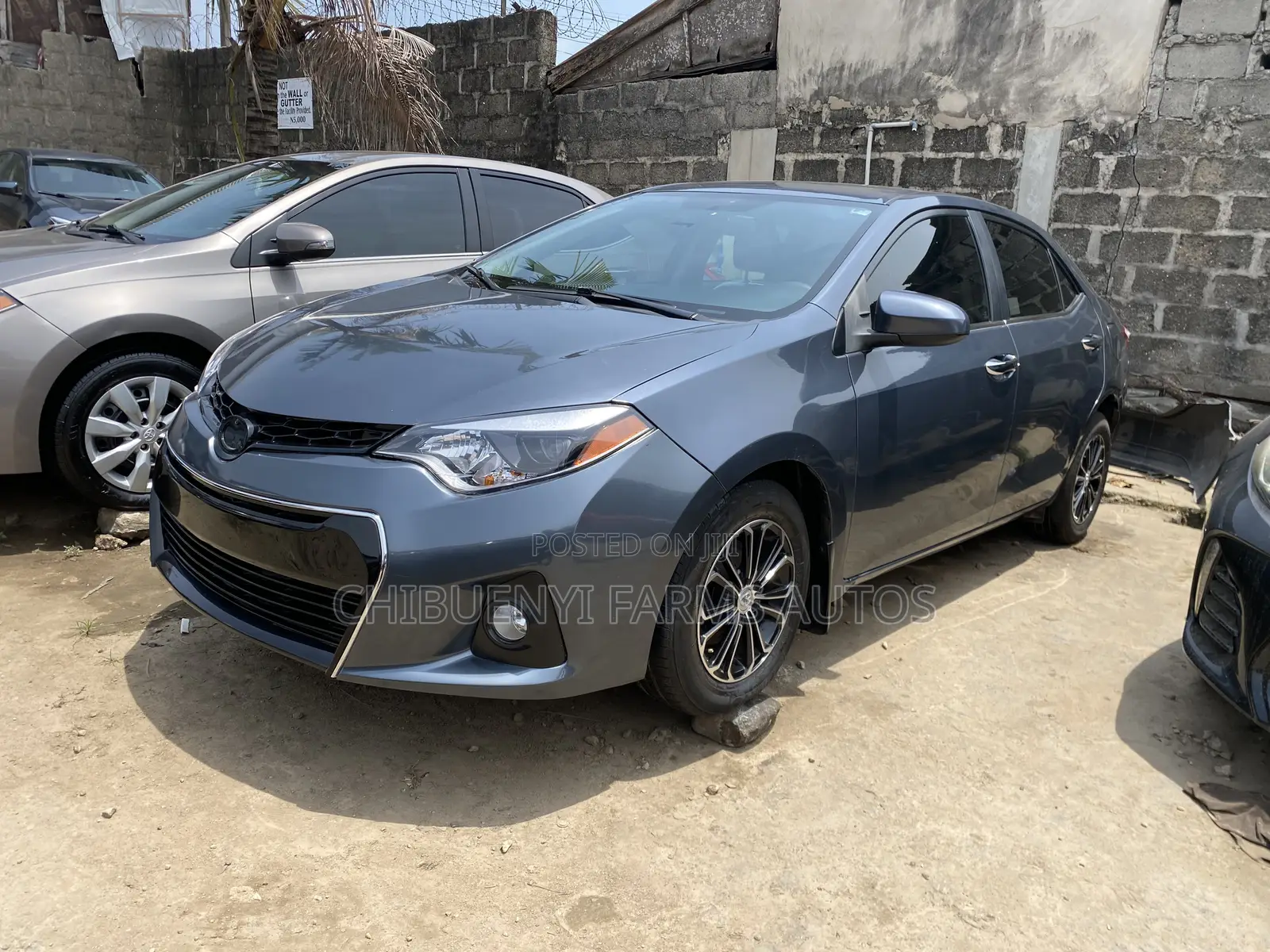 Toyota Corolla LE Plus 4dr Sedan (1.8L 4cyl CVT) 2016 Gray