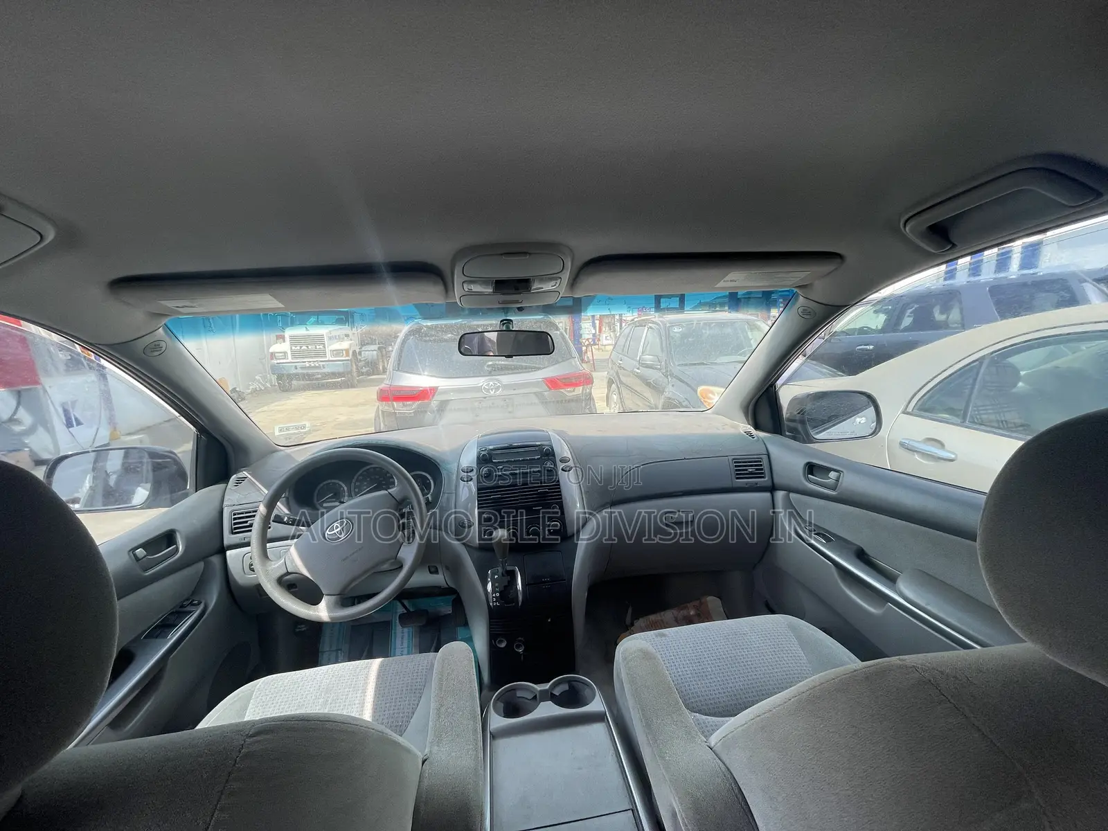 Toyota Sienna 2008 White