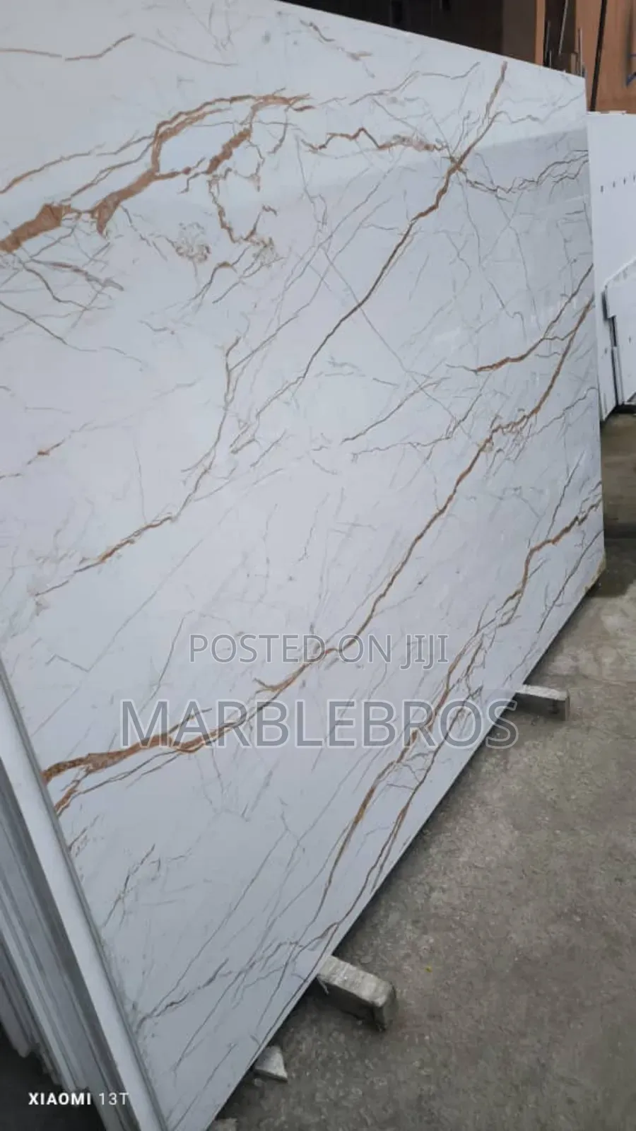 Quality Quartz Stones for Countertops Finishing