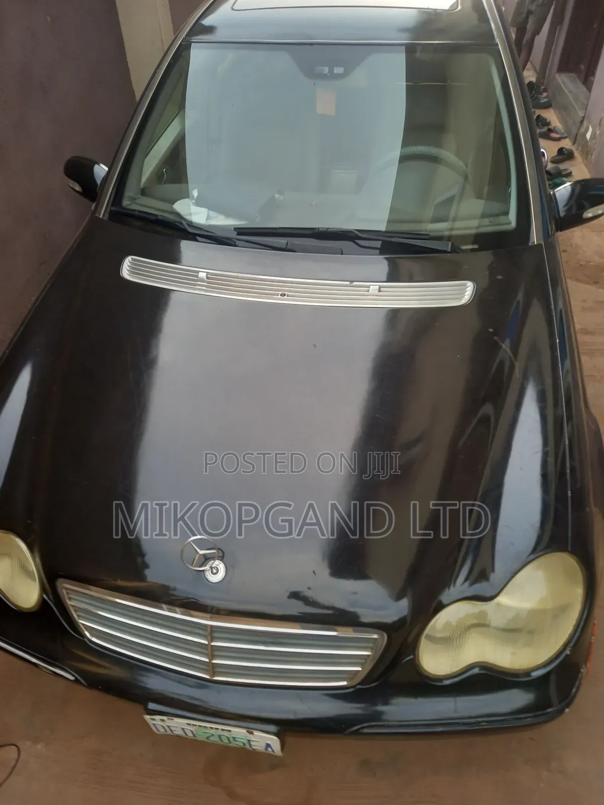 Mercedes-Benz C240 2.6 RWD 2003 Black