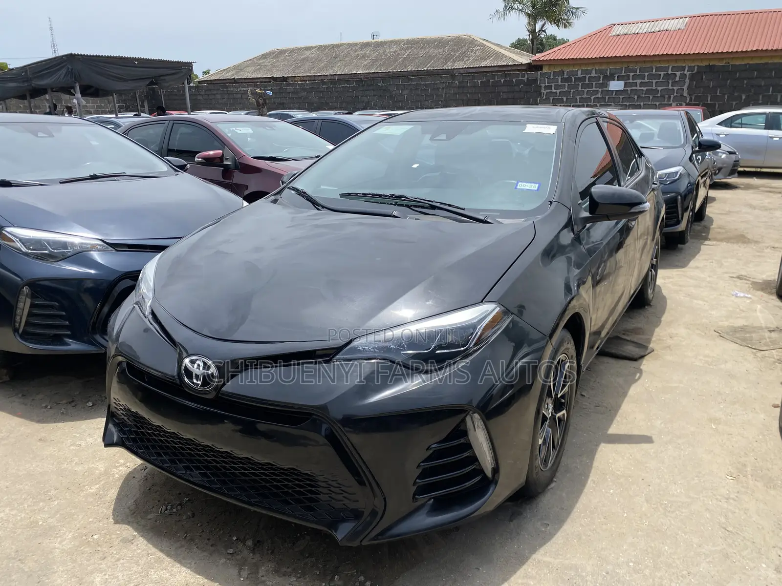 Toyota Corolla LE (1.8L 4cyl 2A) 2018 Black