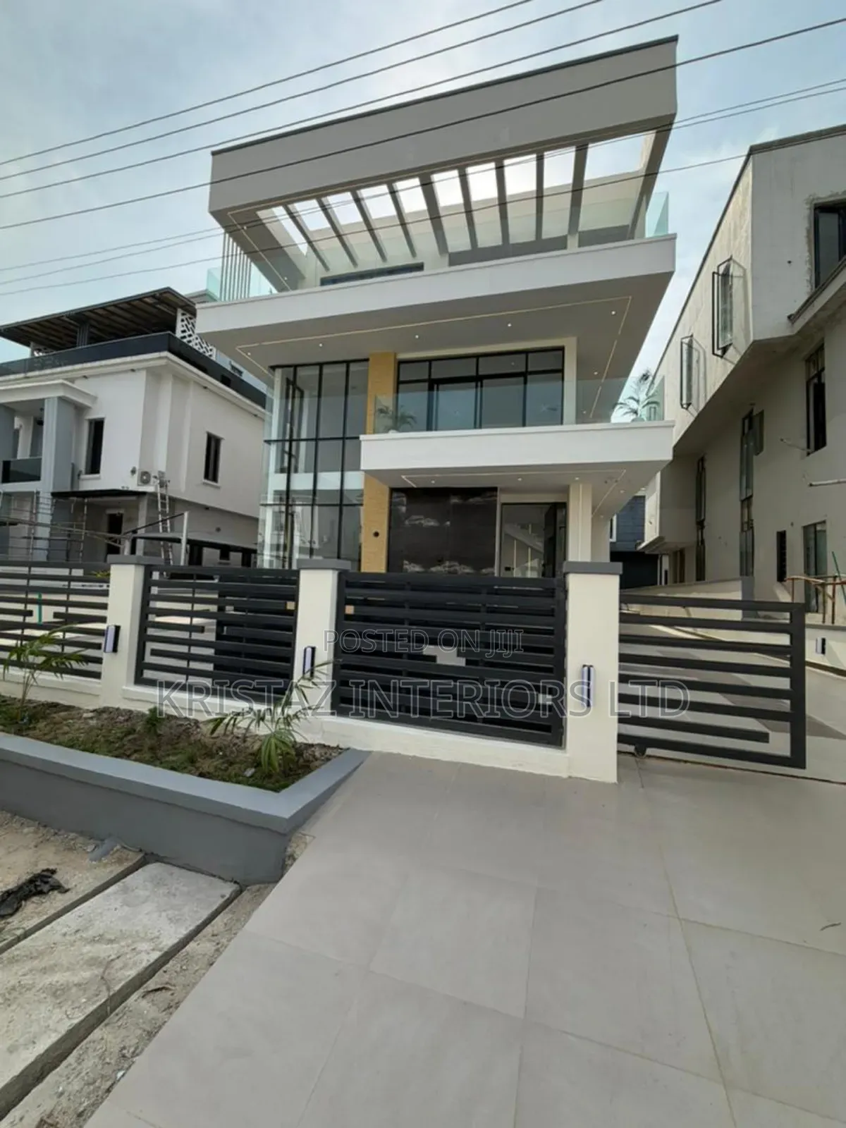 5bdrm Duplex in Lekki County Homes for sale