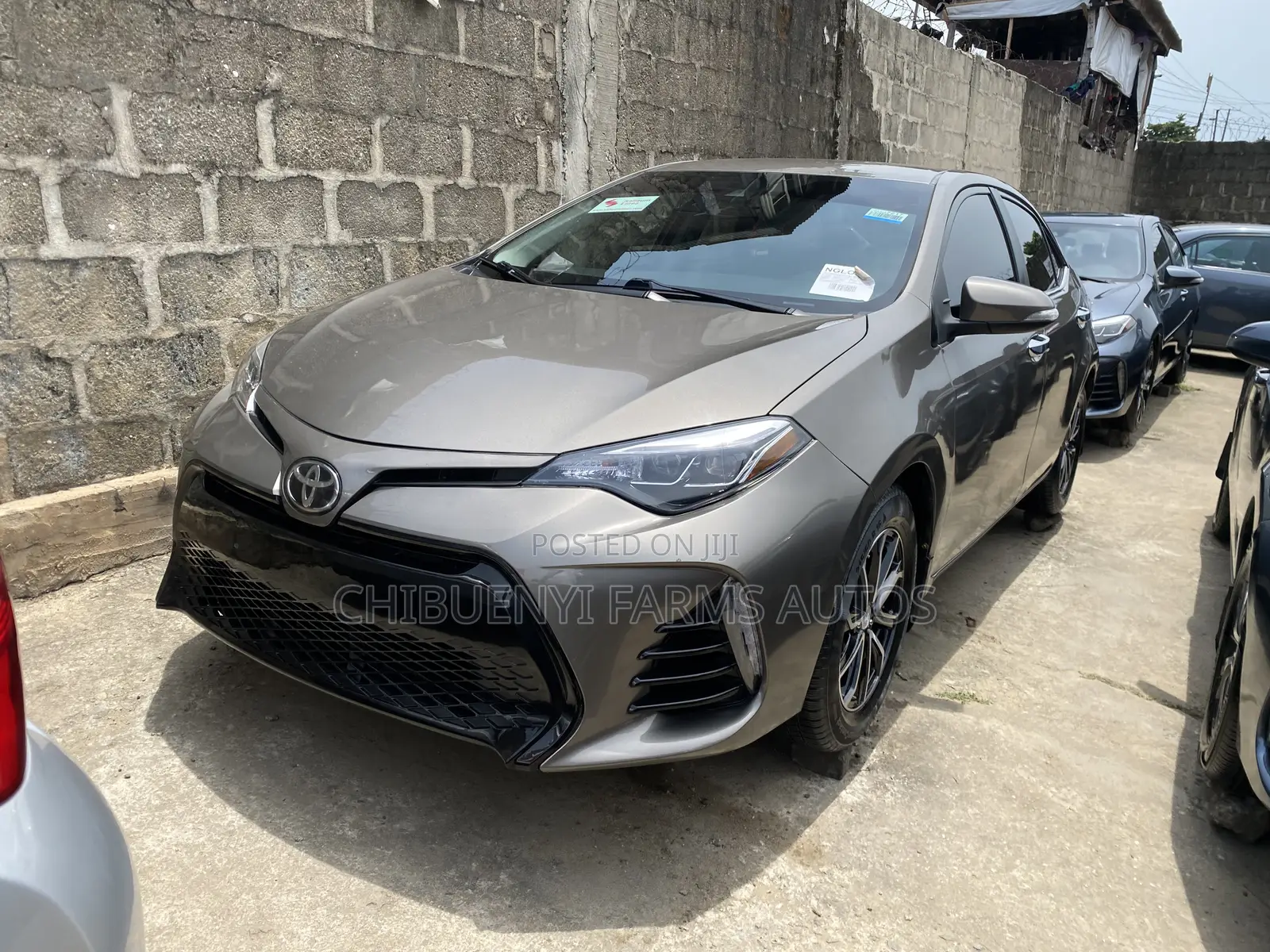 Toyota Corolla LE (1.8L 4cyl 2A) 2018 Brown