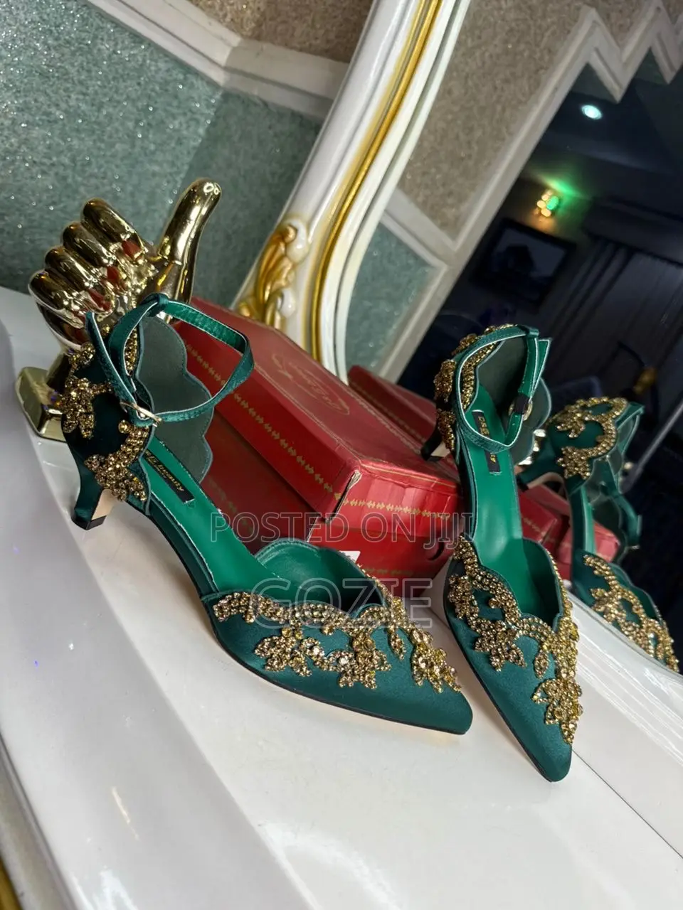 Luxury Elegant Sandals With Embellishments