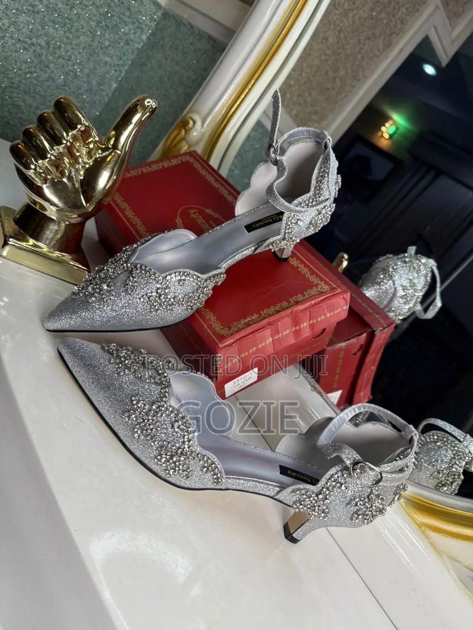 Luxury Elegant Sandals With Embellishments