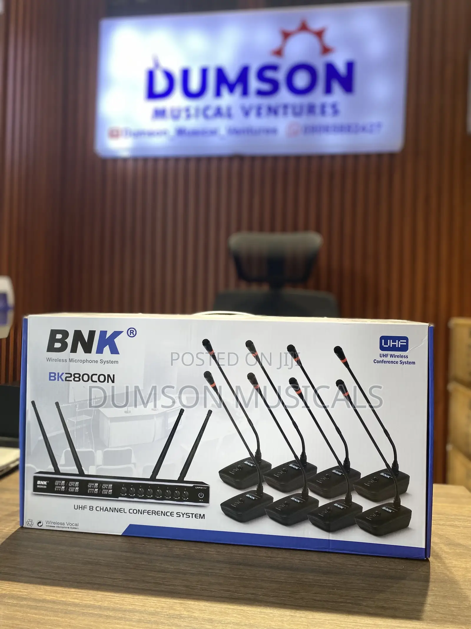 BNK Uhf 8 Channel Conference Wireless Microphone System Bk280con