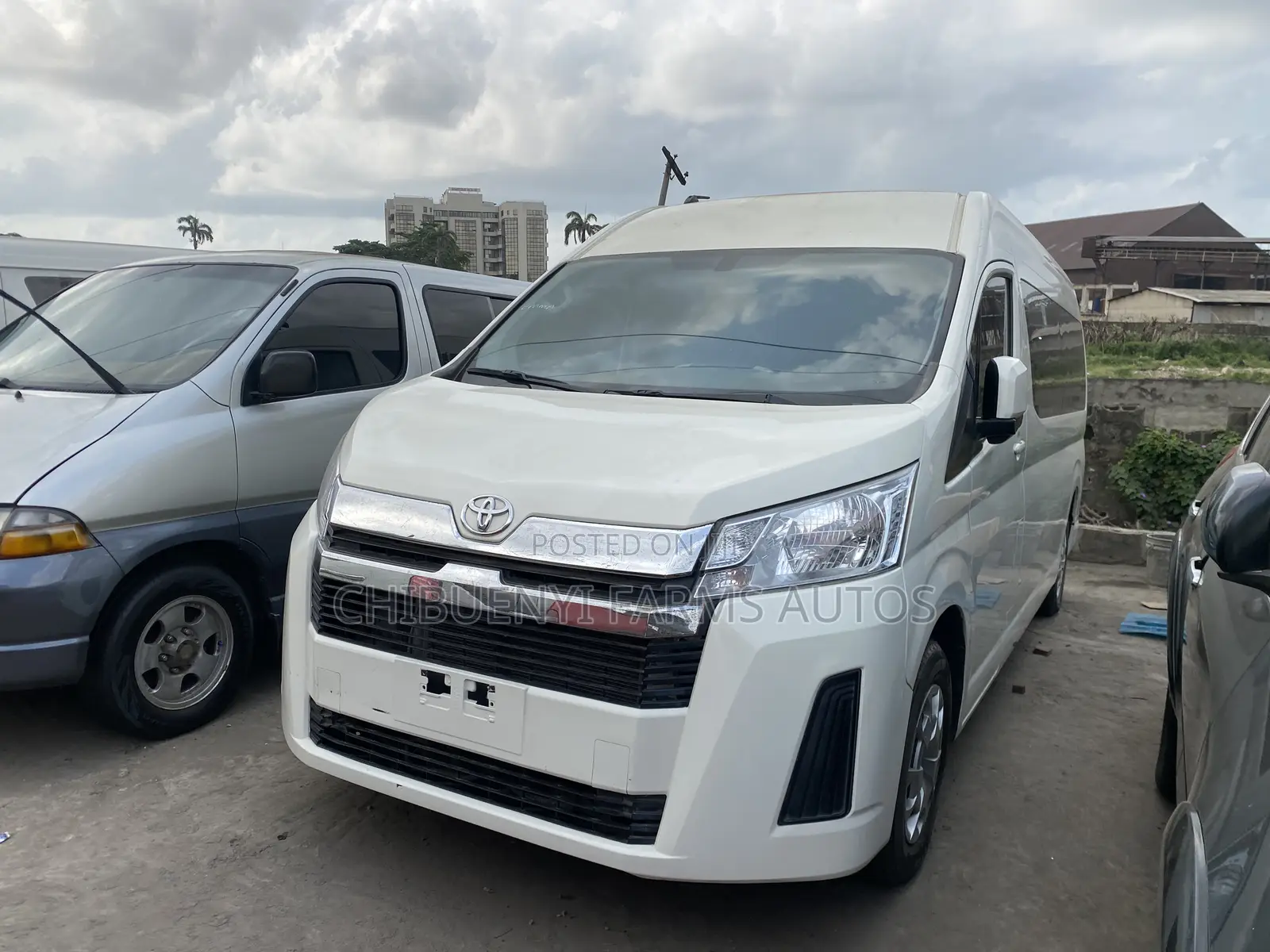Toyota HiAce 2020 White