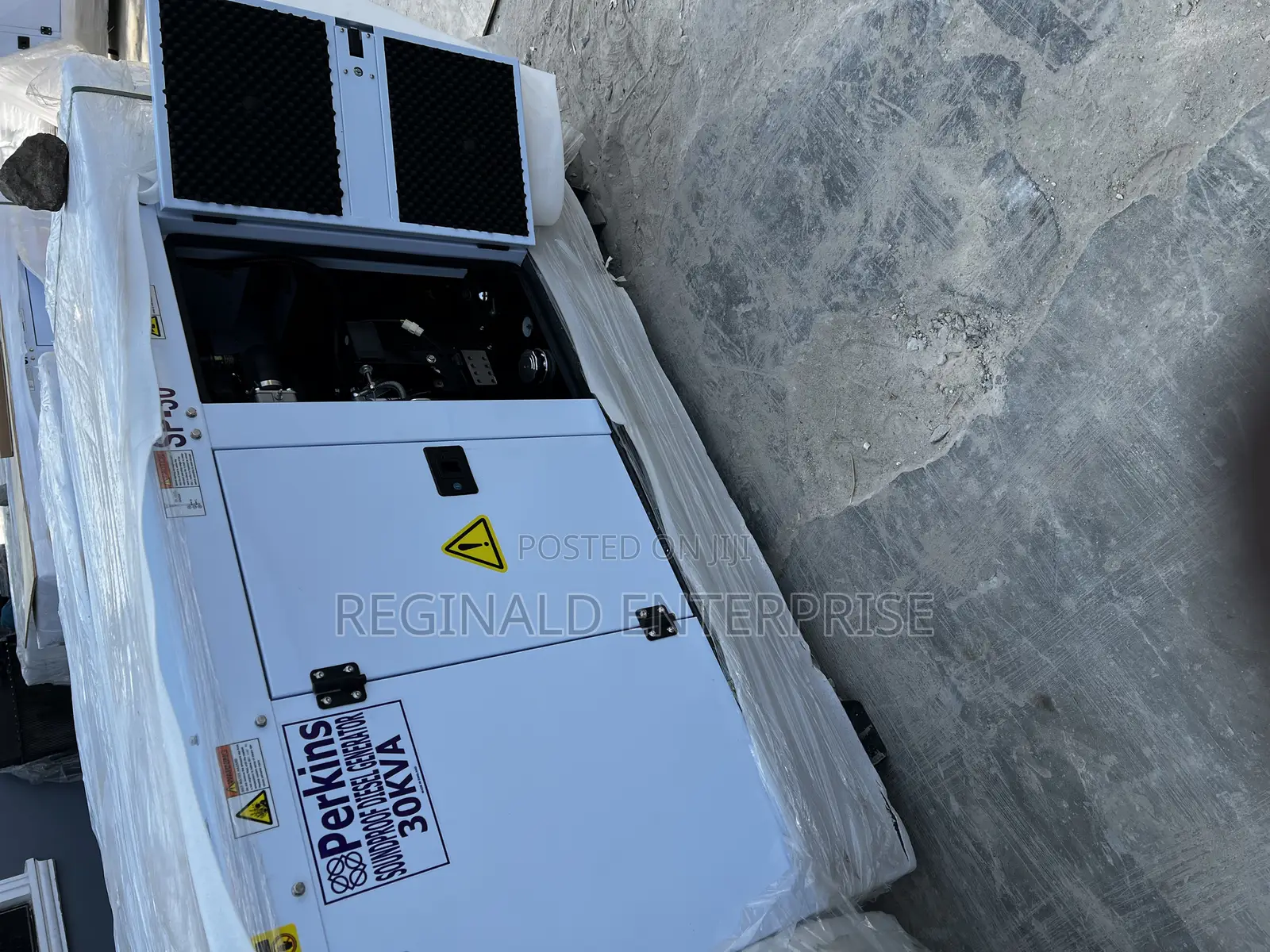 30kva Perkins Soundproof Diesel Generator