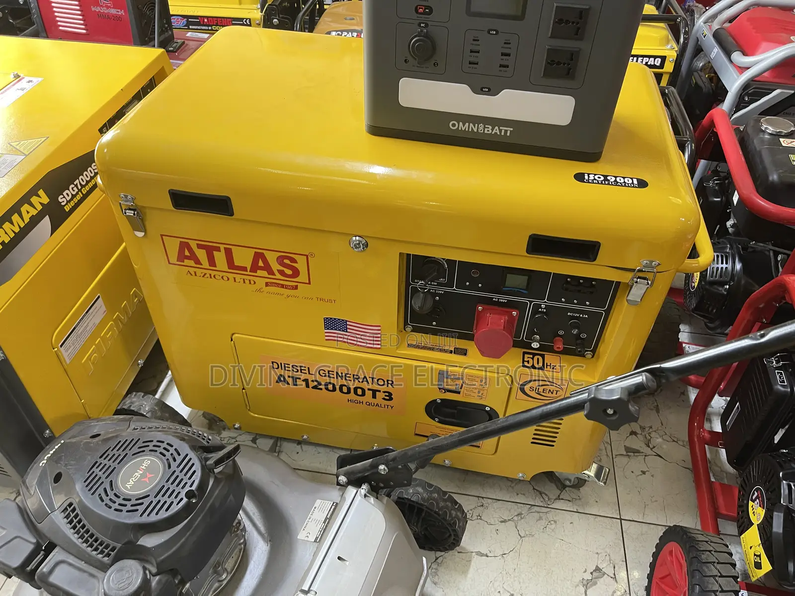 Brand New 1200watts Omnibatt Solar Generator