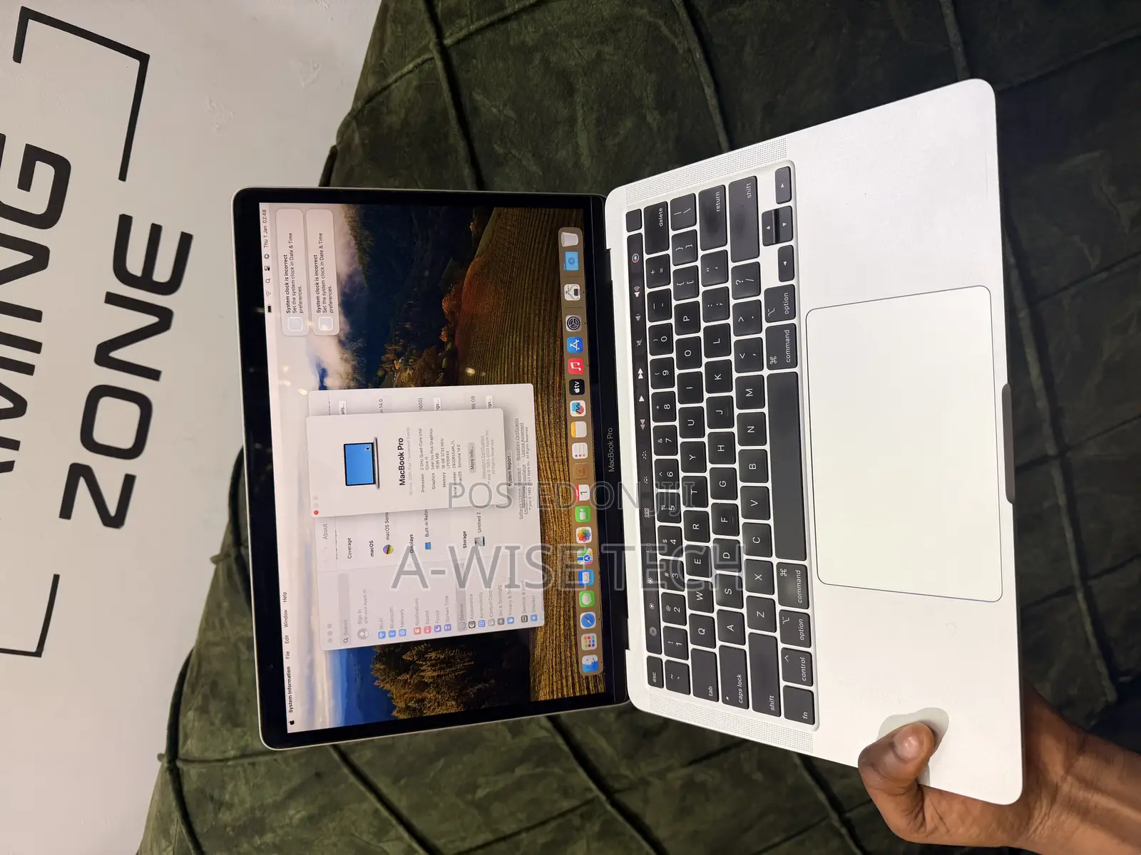 Laptop Apple MacBook Pro 2020 16GB Intel Core i5 SSD 512GB