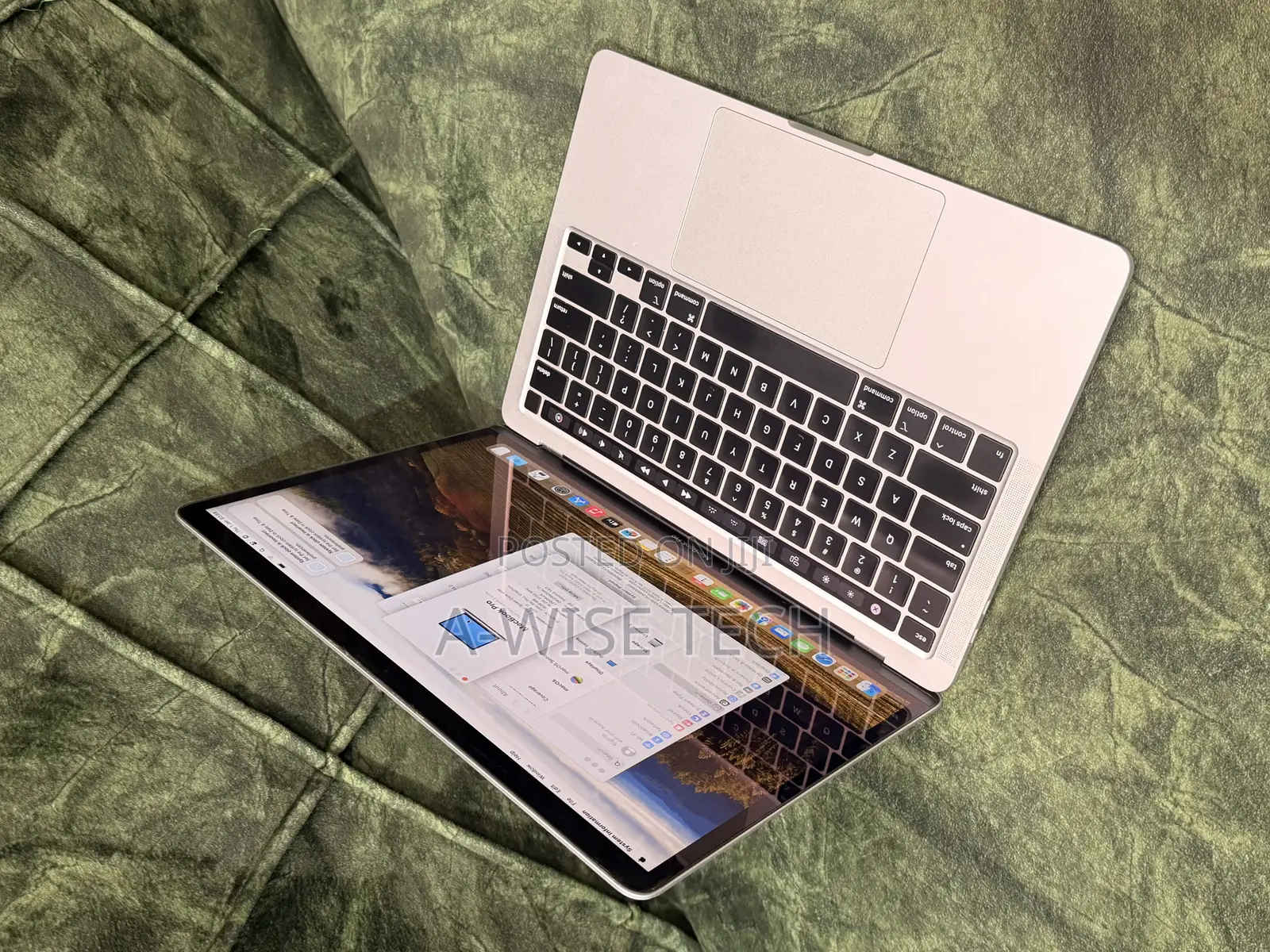Laptop Apple MacBook Pro 2020 16GB Intel Core i5 SSD 512GB
