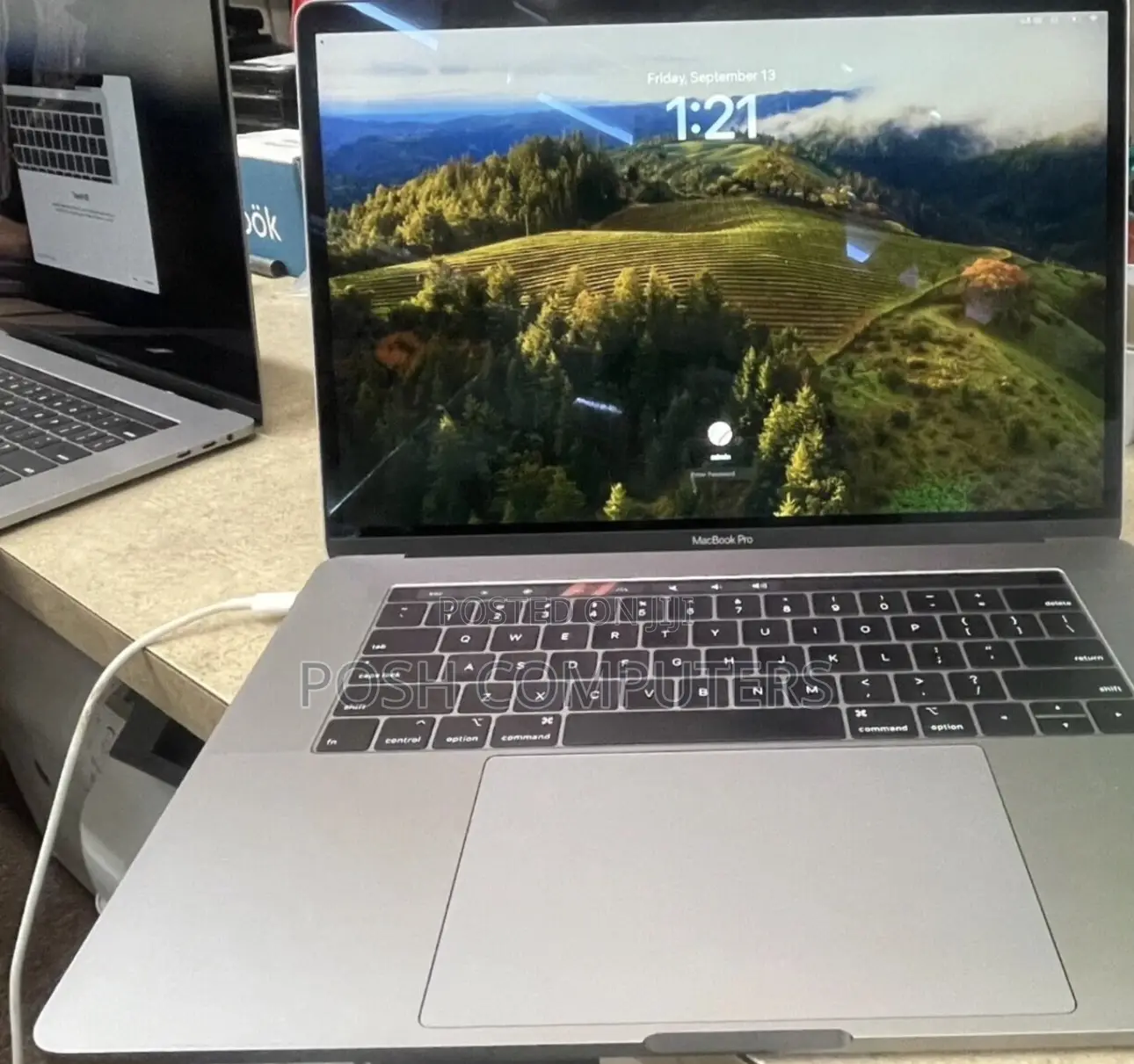 Laptop Apple MacBook Pro 2019 16GB Intel Core i7 SSD 512GB