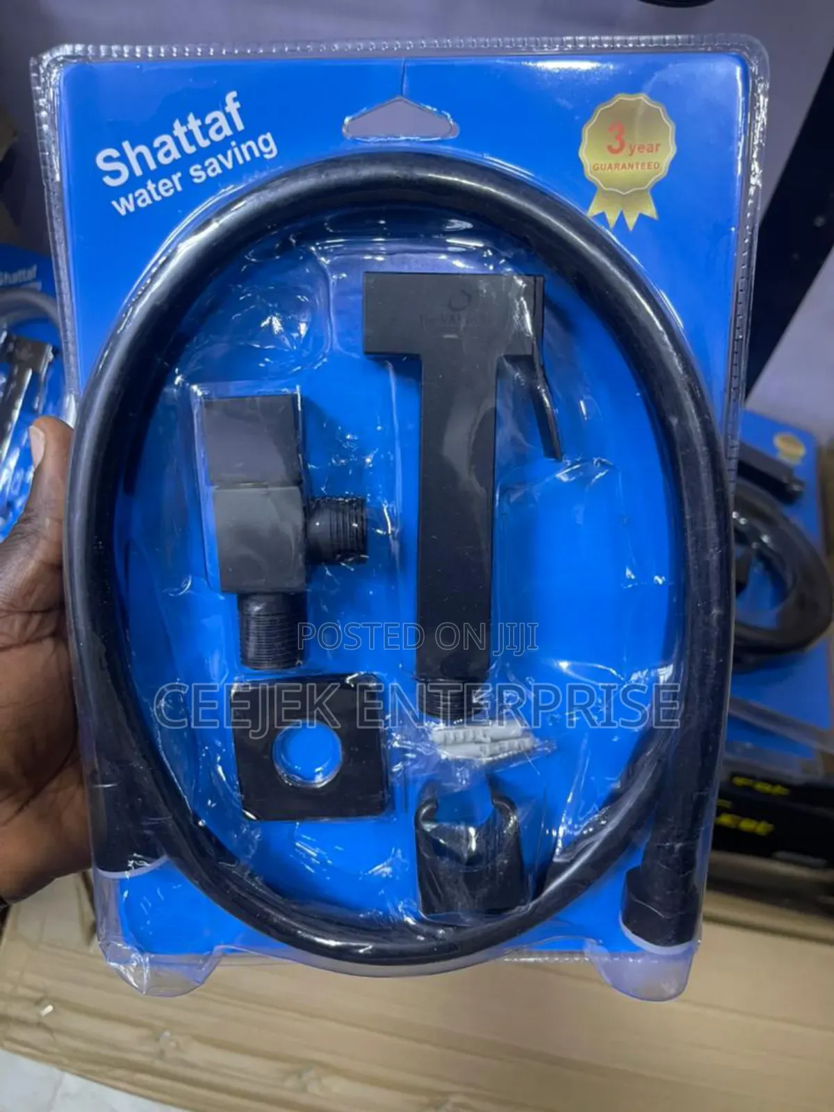 Black Bum Bum Wash With Tee Tap