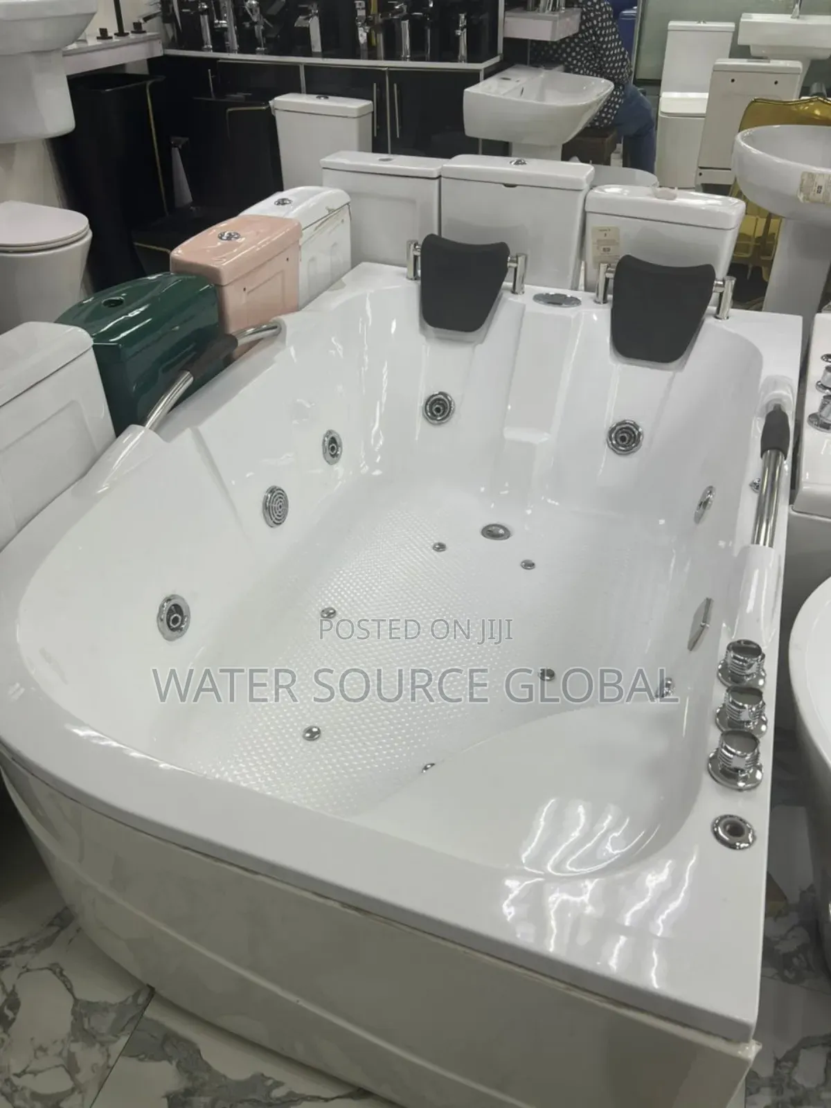 Luxury Double Jacuzzi With Accessories