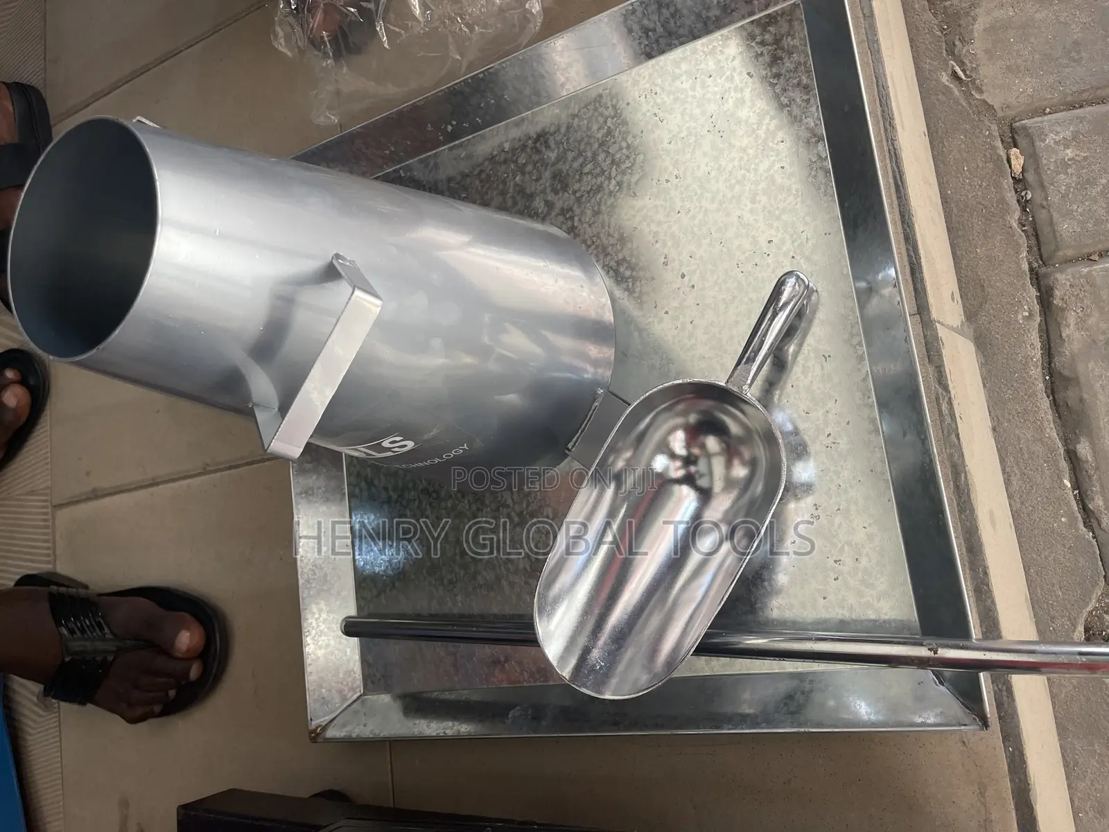 Industrial Stainless Steel Scoop Metal Chute Set –