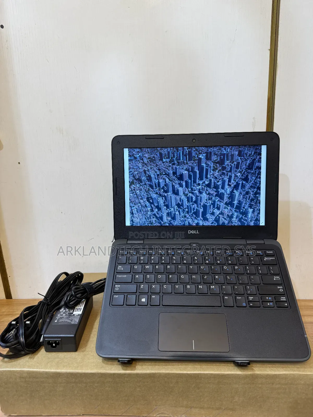 New Laptop Dell Latitude 11 3189 4GB Intel Celeron SSD 60GB