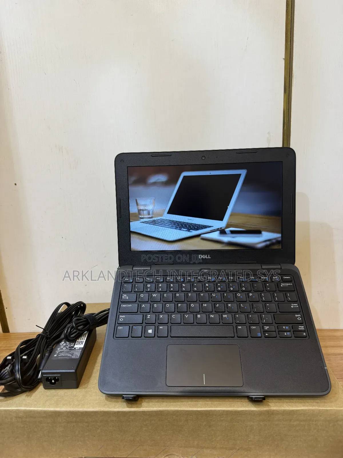New Laptop Dell Latitude 12 5289 4GB Intel Celeron SSD 60GB