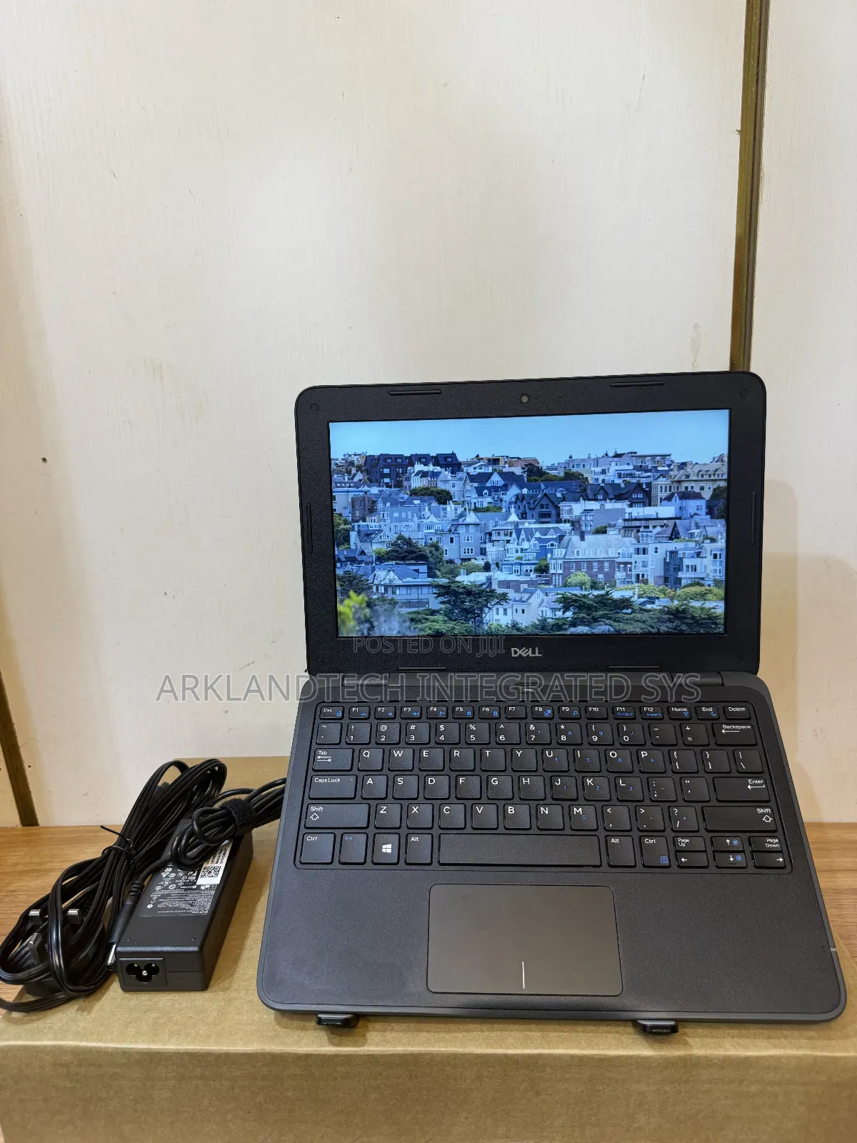 New Laptop Dell Latitude 12 5289 4GB Intel Celeron SSD 60GB