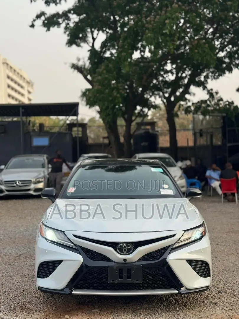 Toyota Camry XSE V6 FWD 2020 White