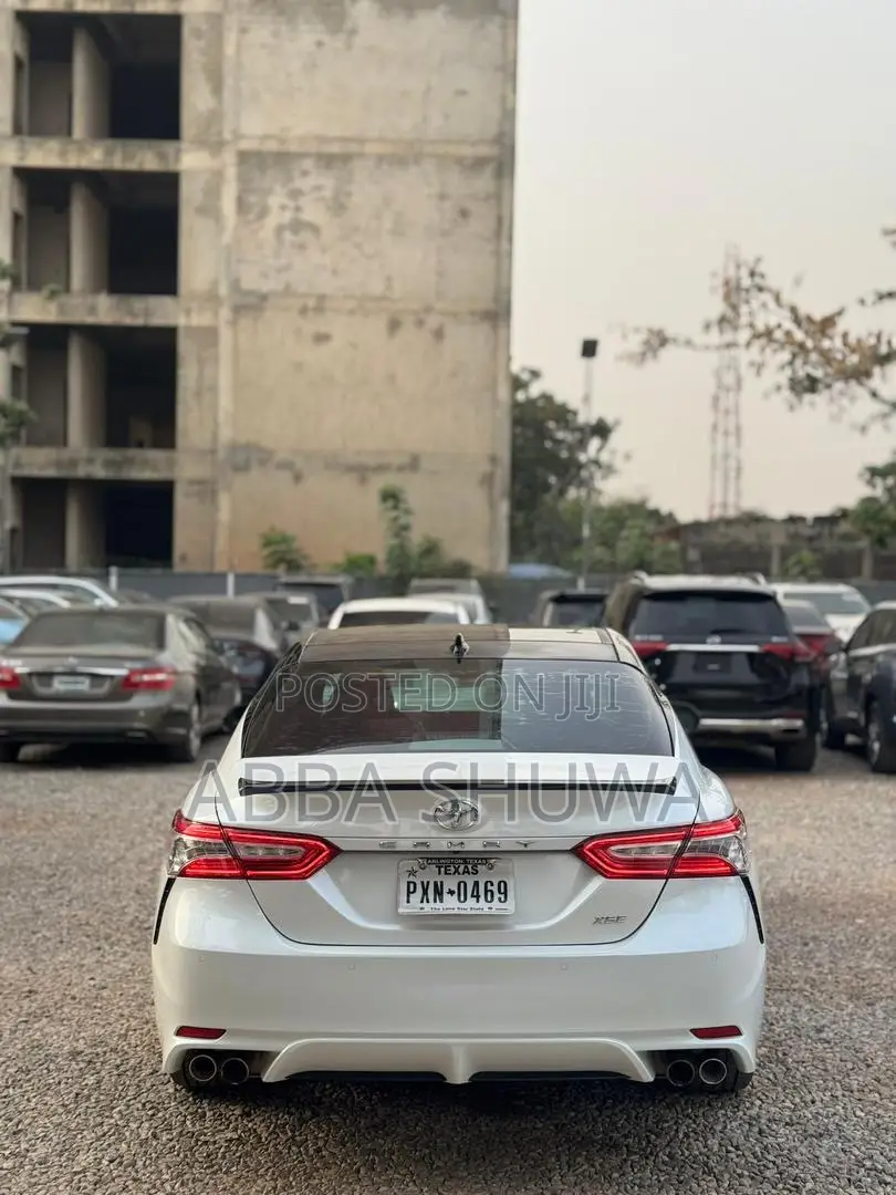 Toyota Camry XSE V6 FWD 2020 White