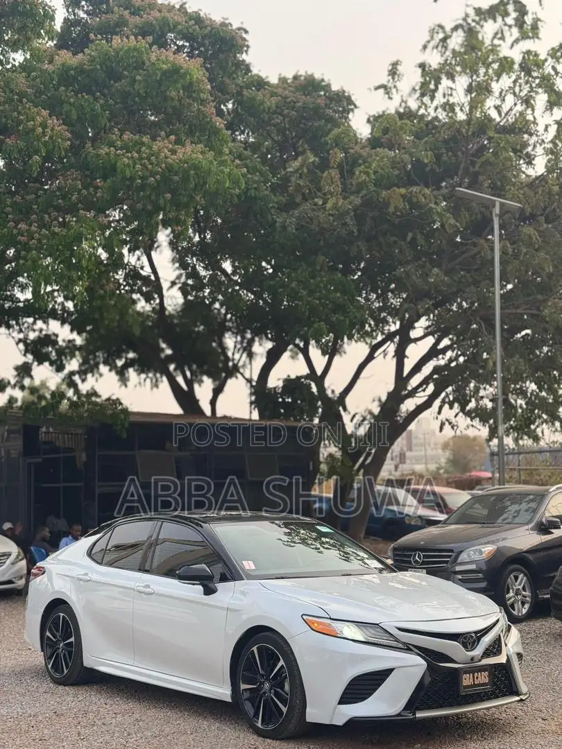 Toyota Camry XSE V6 FWD 2020 White