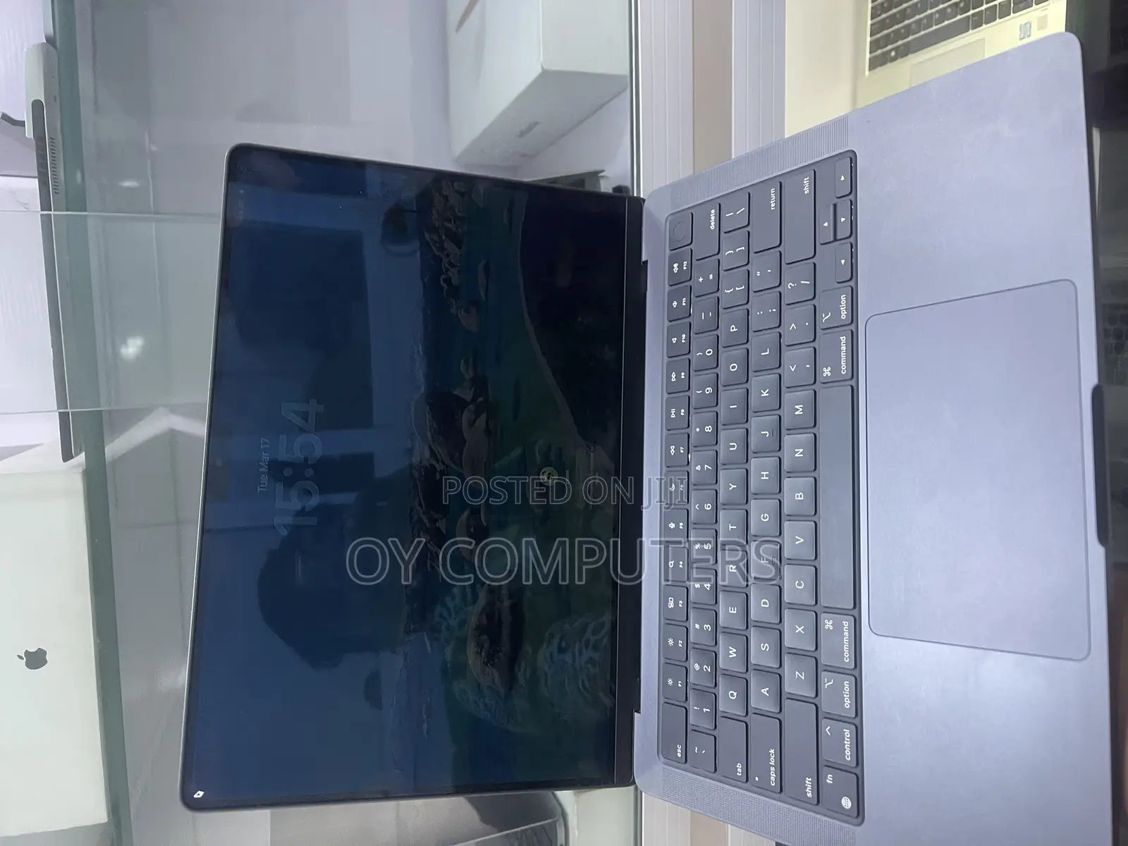 Laptop Apple MacBook Pro 2023 M3 14-inch 18GB Apple M3 SSD 512GB