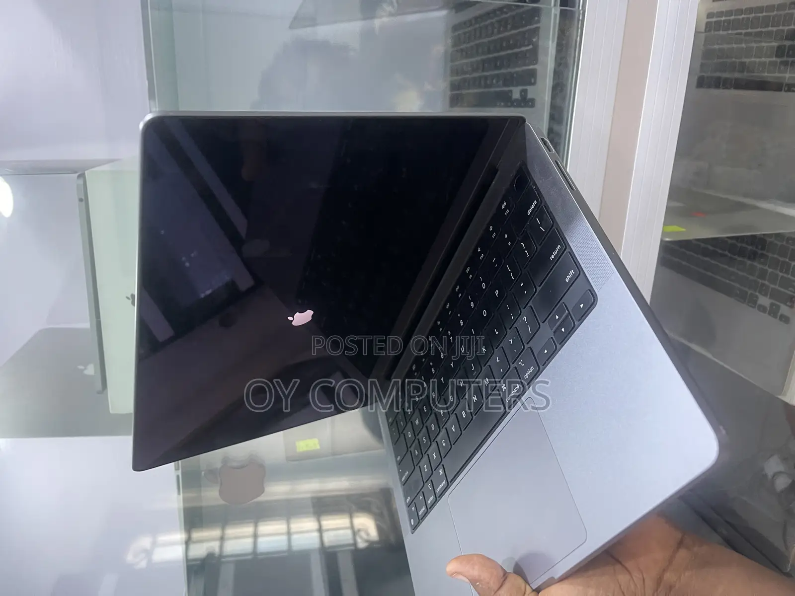 Laptop Apple MacBook Pro 2023 M3 14-inch 8GB Apple M3 SSD 512GB