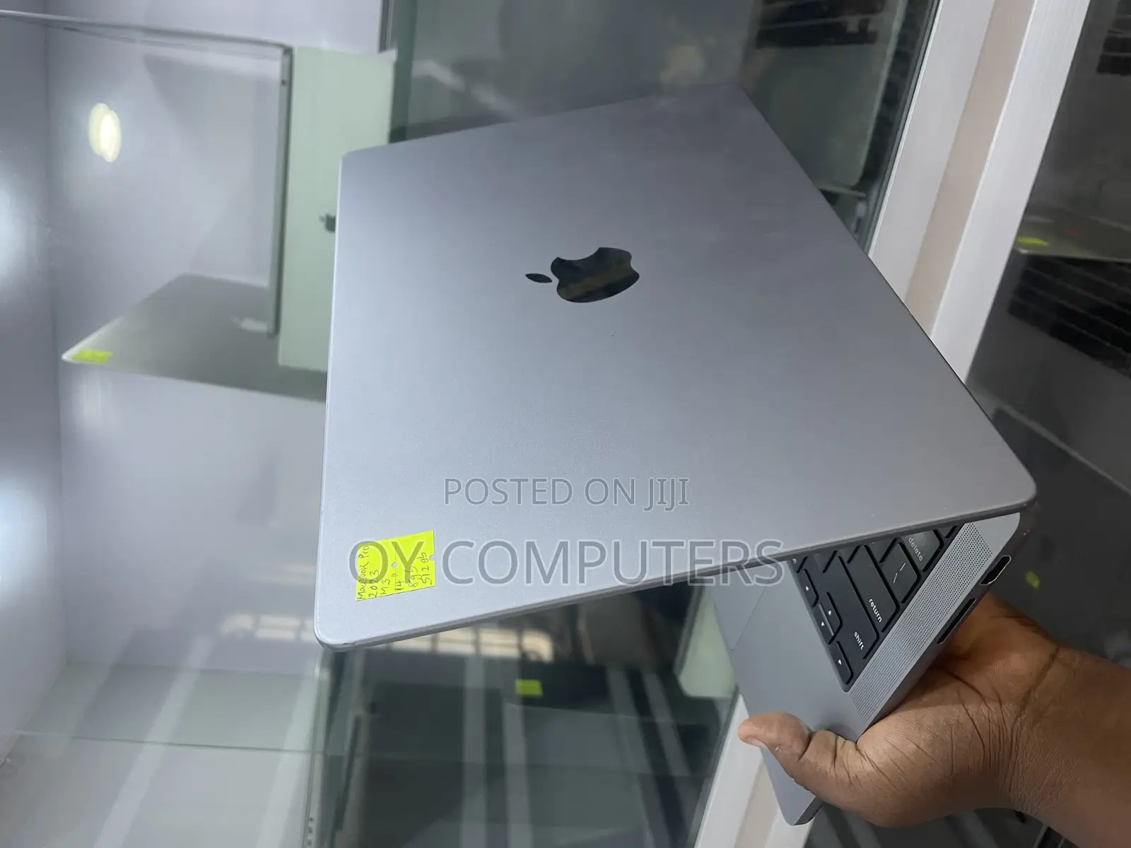 Laptop Apple MacBook Pro 2023 M3 14-inch 8GB Apple M3 SSD 512GB