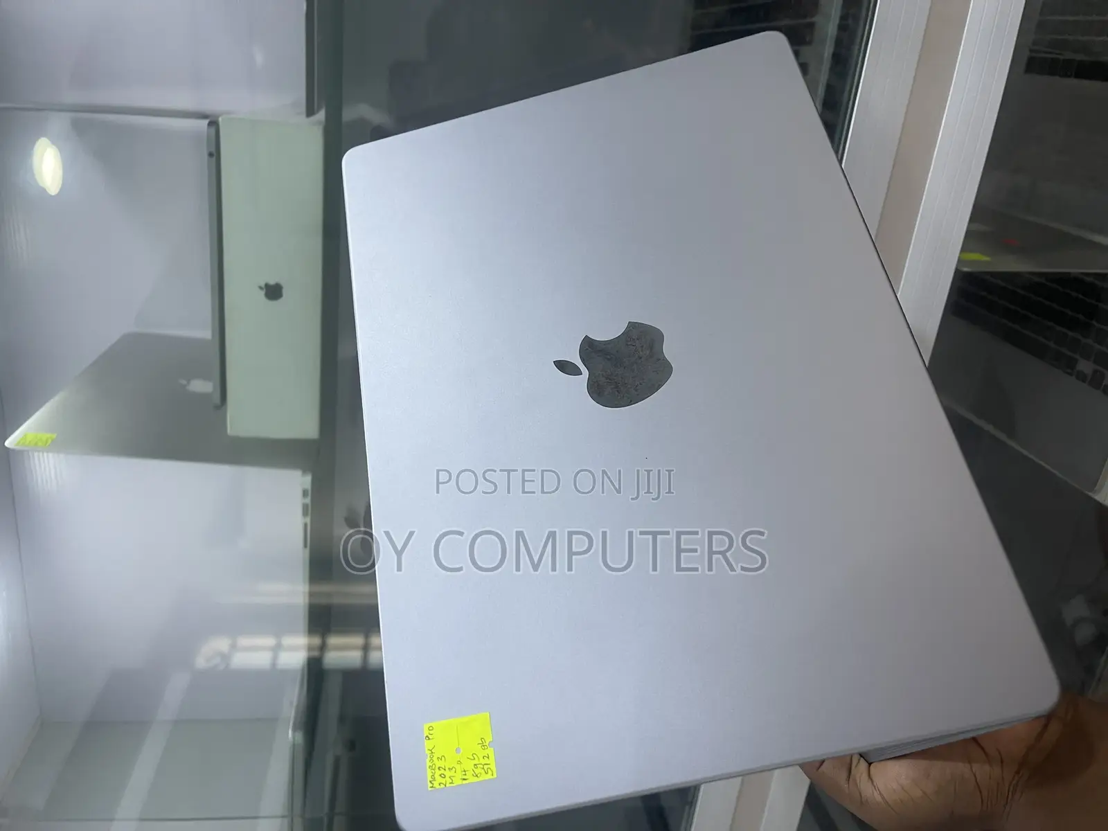 Laptop Apple MacBook Pro 2023 M3 14-inch 8GB Apple M3 SSD 512GB