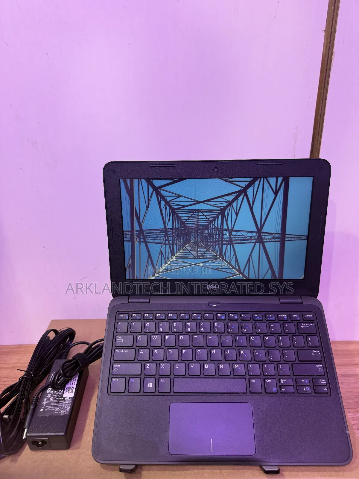 New Laptop Dell Latitude 13 3340 4GB Intel Celeron SSD 60GB