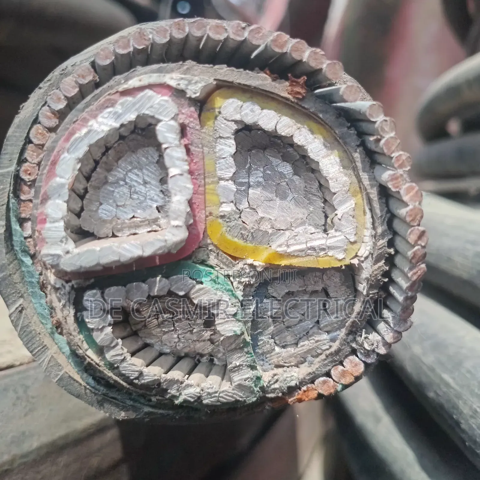 240mm2+120mm2 3 And Half Core Armoured Aluminium Cable