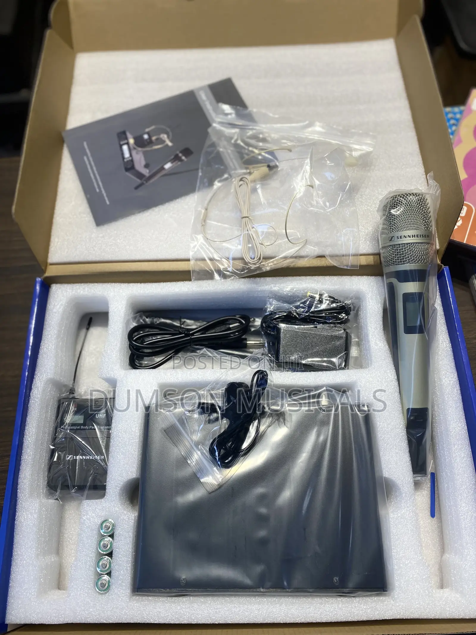 SKM-9000 Sennheiser One Handle Overheard and Lapel Wireless Microphone