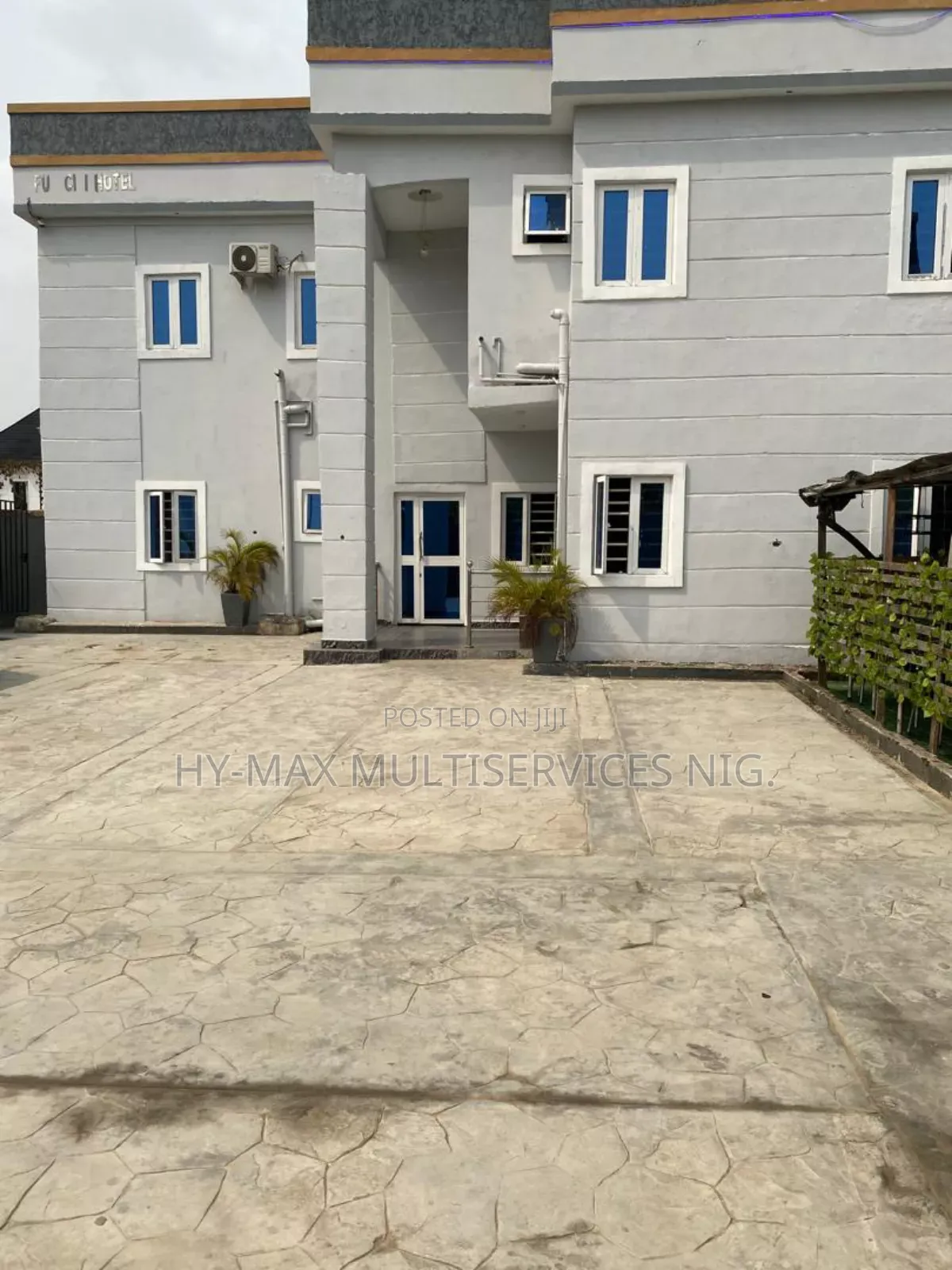 Luxury 10-Room Hotel for Sale With Solar Inverter in Port Harcourt