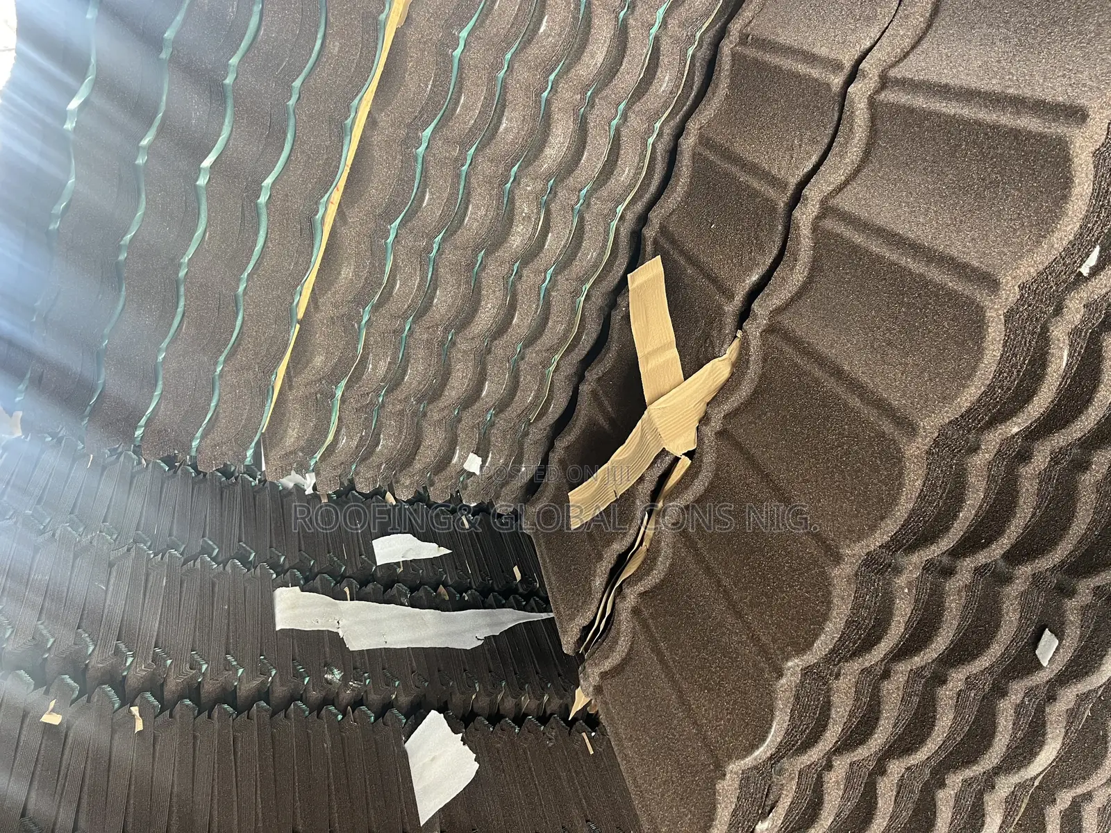 0.65 Gauge Stone Coated Roofing Tiles Coffee Bond Design