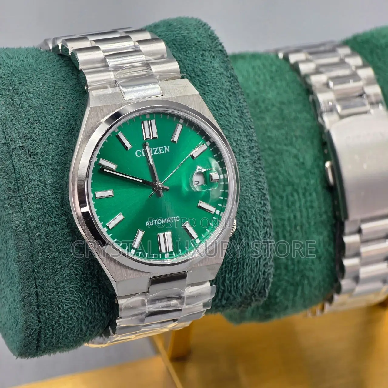 Citizen Quality Luxury Men Chain Strap Wristwatch