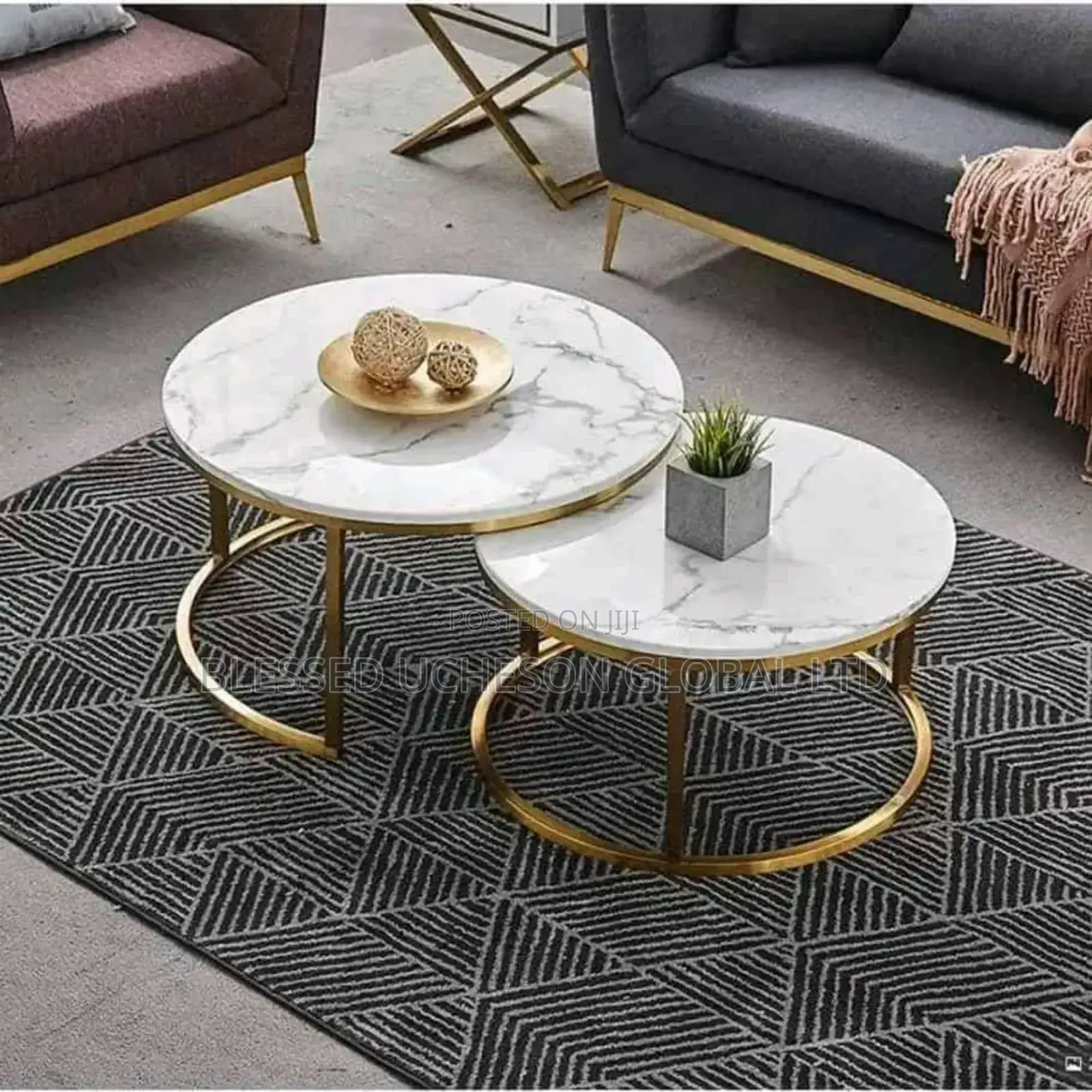 Modern 2-in-1 Round Nesting Marble Center Table Set With Gold Base
