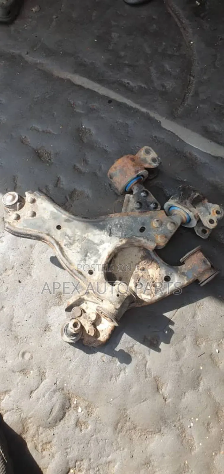 Tokunbo Control Arm Chevrolet Traverse / Buick Enclave (2010–2013)