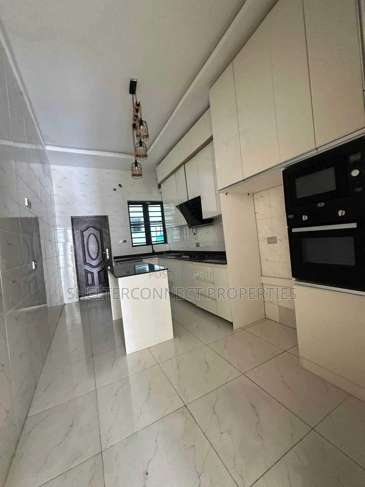 4bdrm Duplex in Ikota for sale