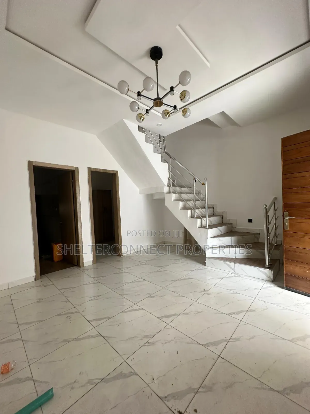 3bdrm Duplex in Ikota for sale