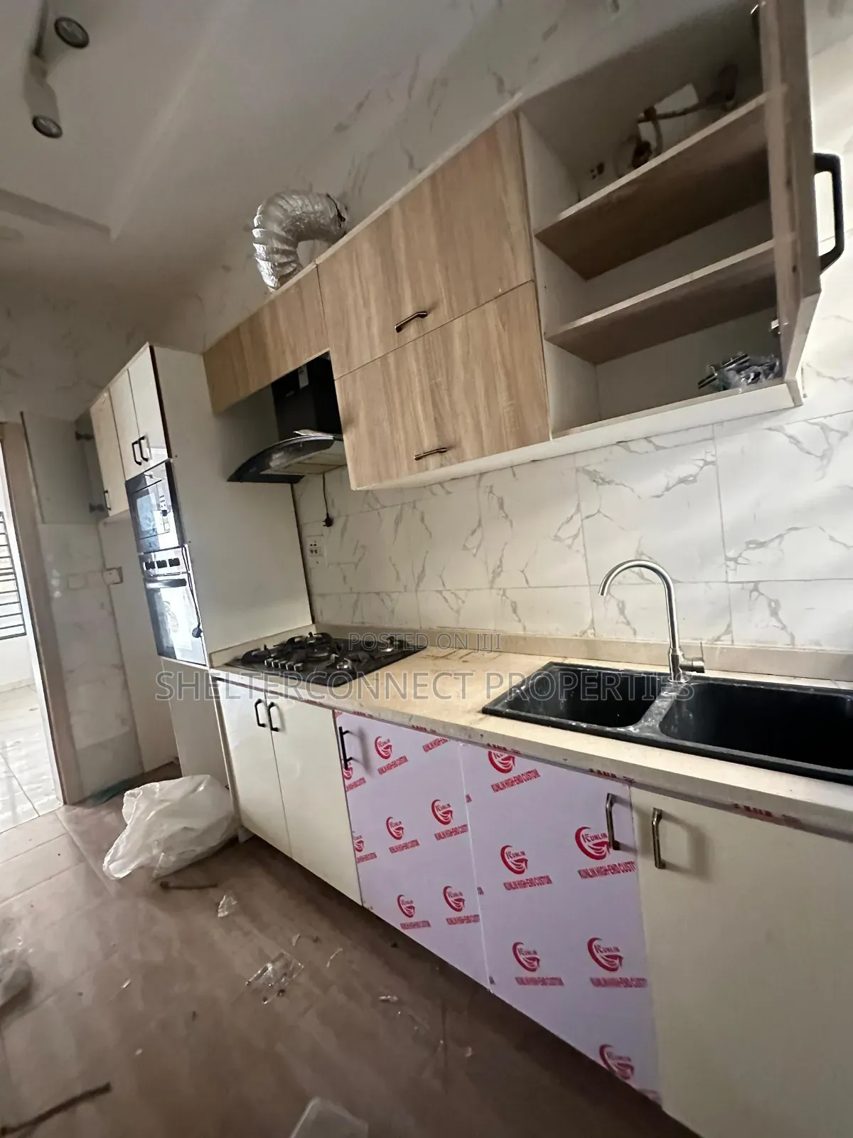 3bdrm Duplex in Ikota for sale