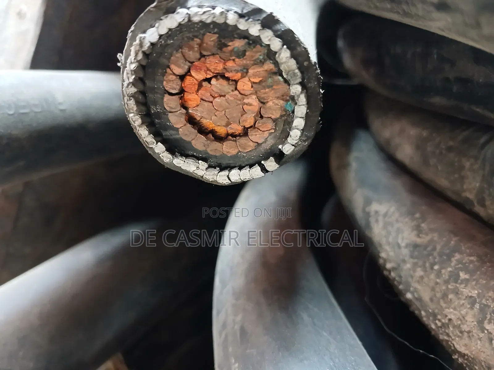 1x300mm2 Armoured Cable