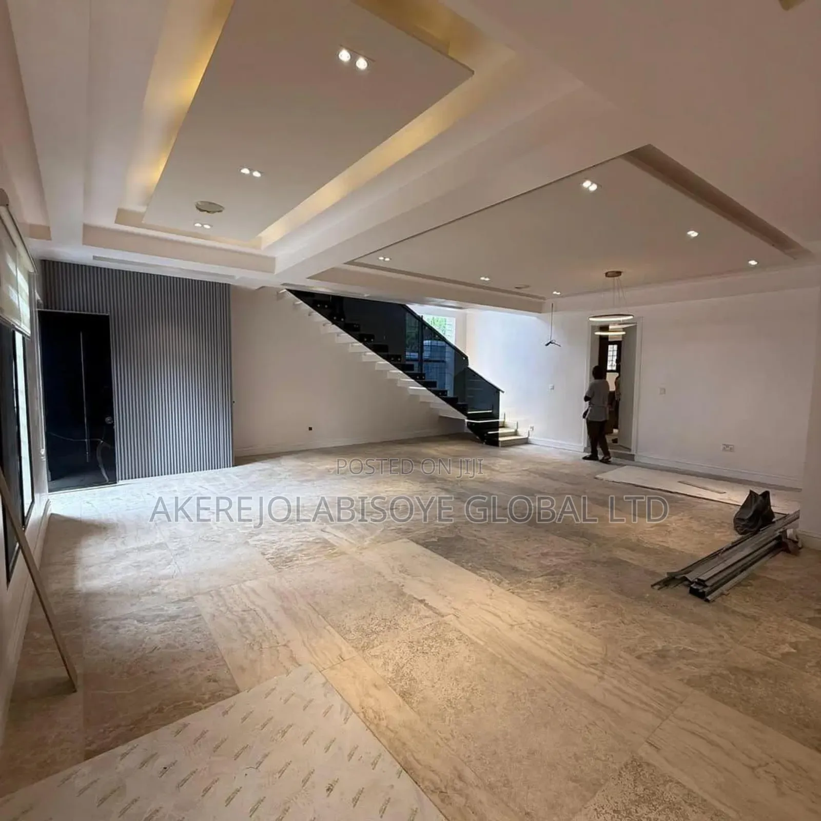5bdrm Duplex in Guzape District for sale