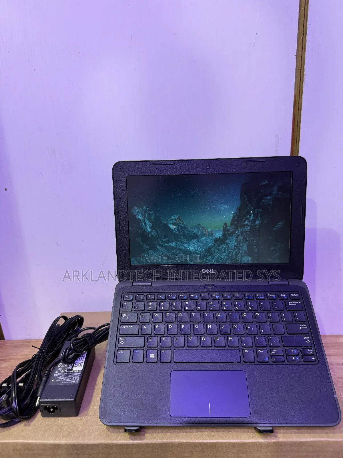 New Laptop Dell Latitude 3120 4GB Intel Celeron SSD 60GB