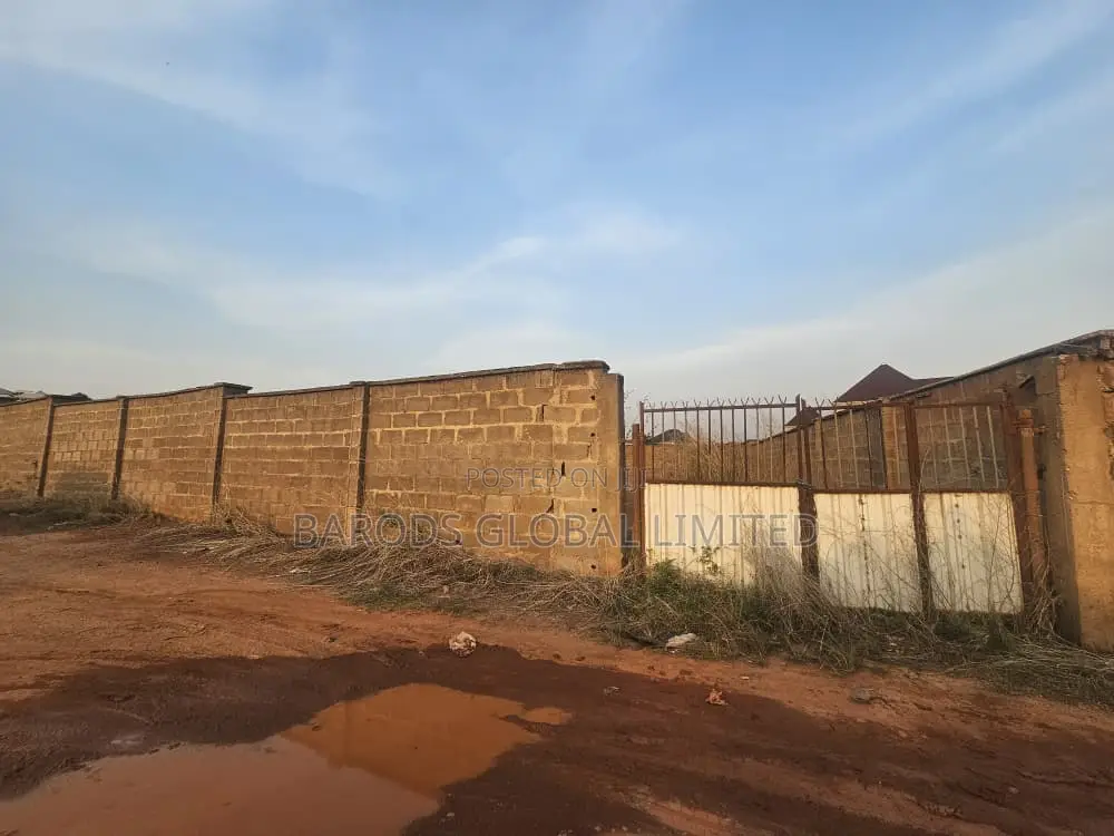 Prime 1000sqm Fenced and Gated Land Laderin Estate