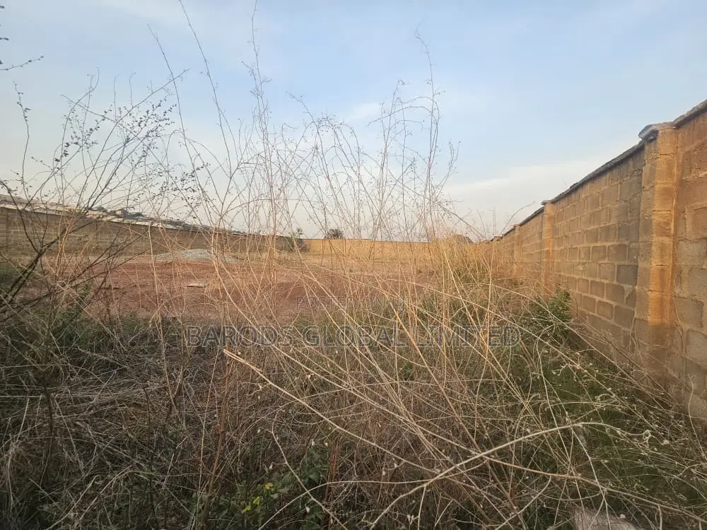 Prime 1000sqm Fenced and Gated Land Laderin Estate