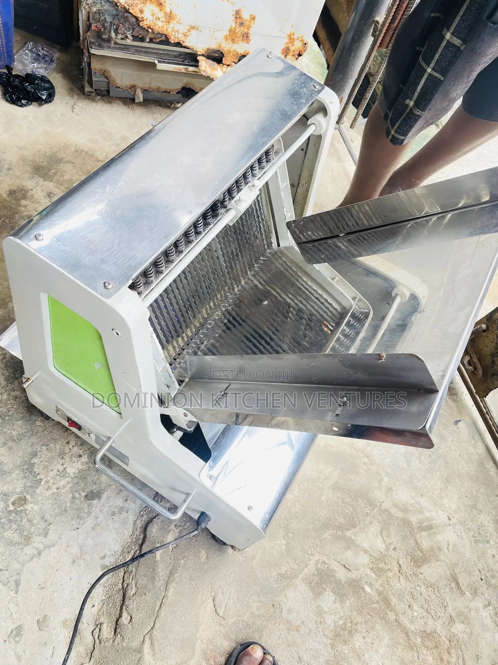 Bread Slicer