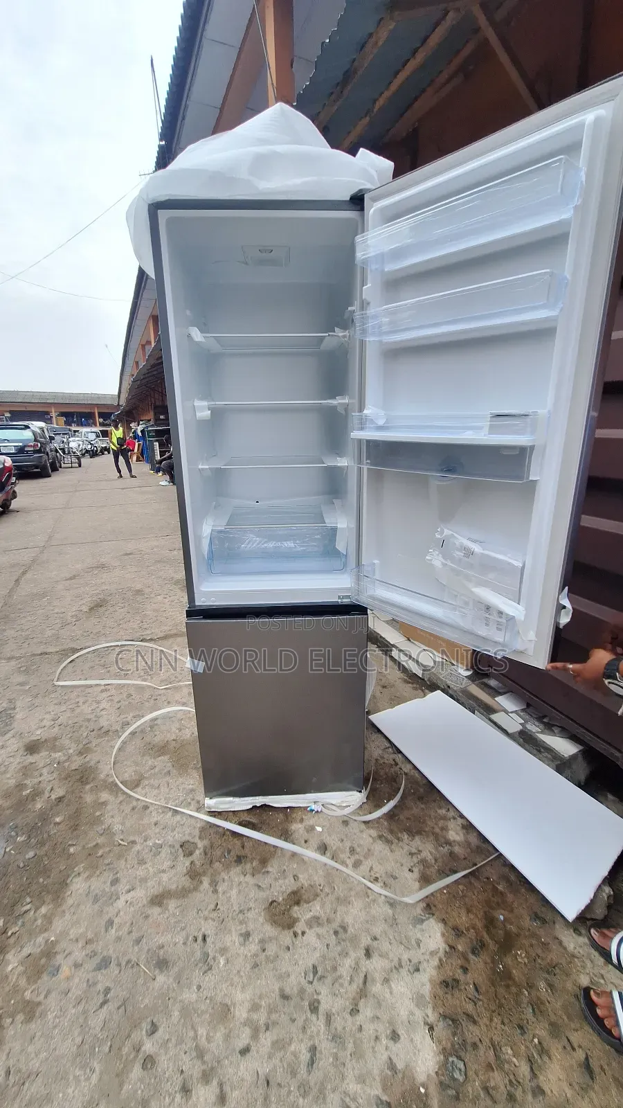 New Hisense 268l Bottom Freezer With Dispenser Double Door Fridge