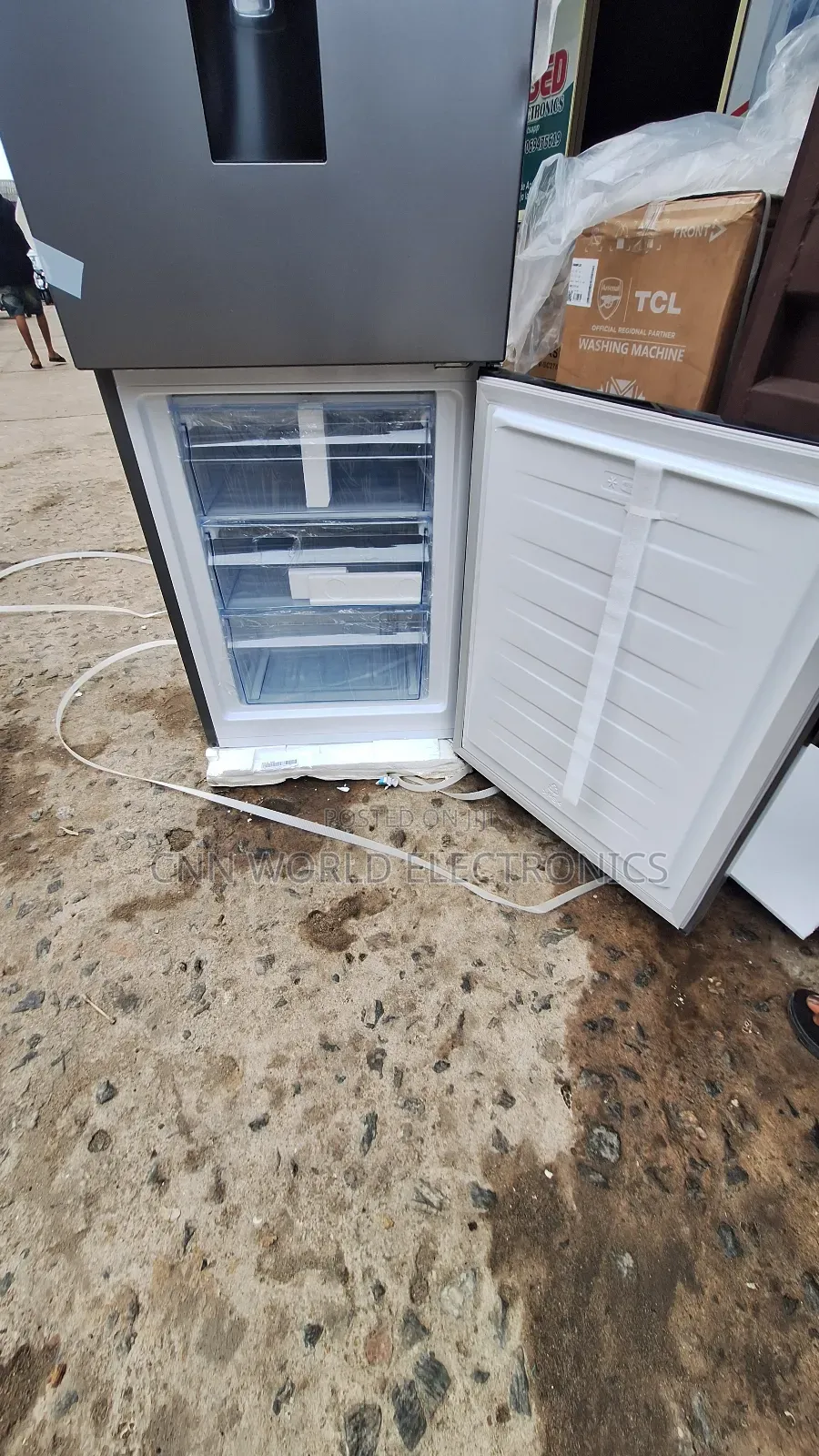 New Hisense 268l Bottom Freezer With Dispenser Double Door Fridge